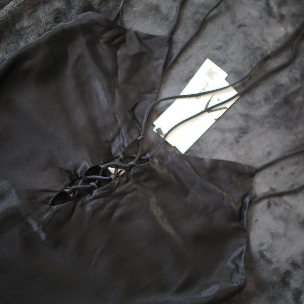 NWT SATIN EFFECT MIDI DRESS. - Picture 5 of 9